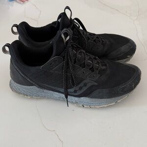 Men's Saucony Black Athletic Sneakers Size 10